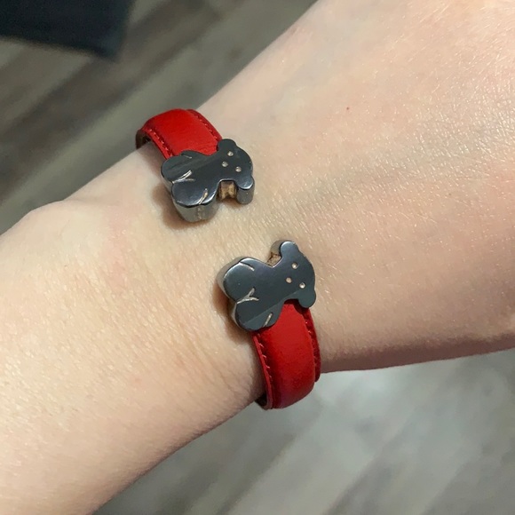 TOUS Sweet Dolls bangle in sterling silver and red leather. - Picture 5 of 8